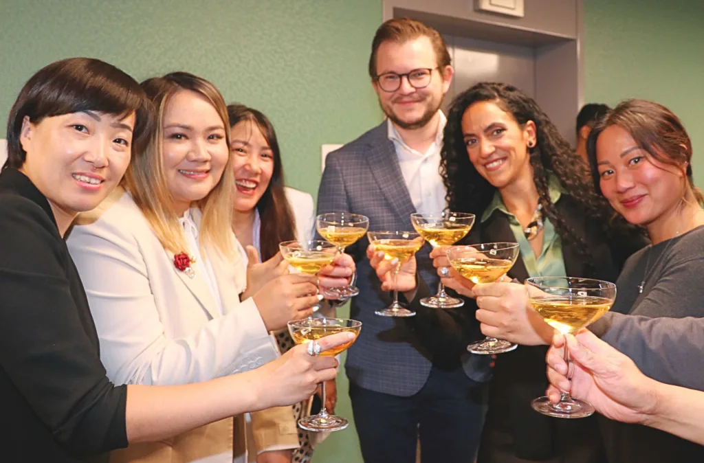 Evolution Canada Burnaby New Floor Opening Team 2 1024x674 jpg