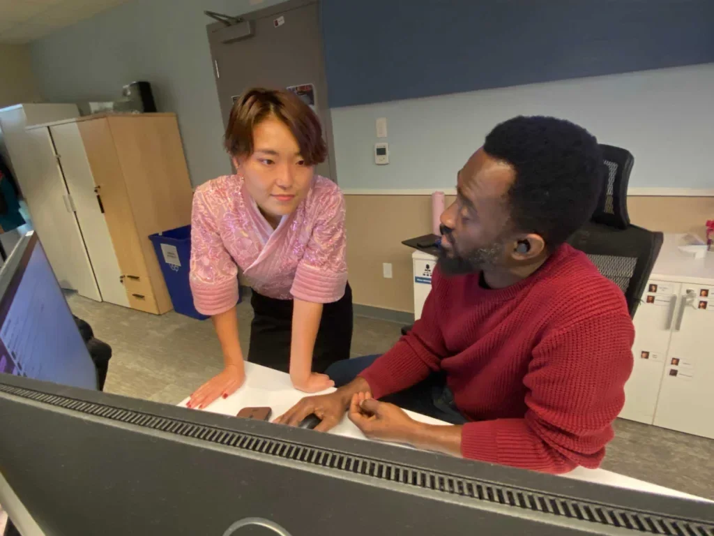 Evolution Canada Game Presenter Learn English Secret 1024x768 jpg