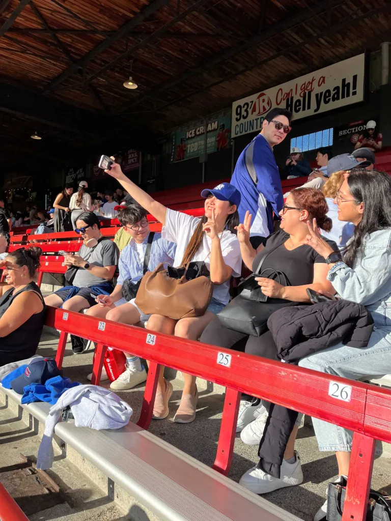 Evolution Canada Vancouver Canadians Employees 768x1024 jpg